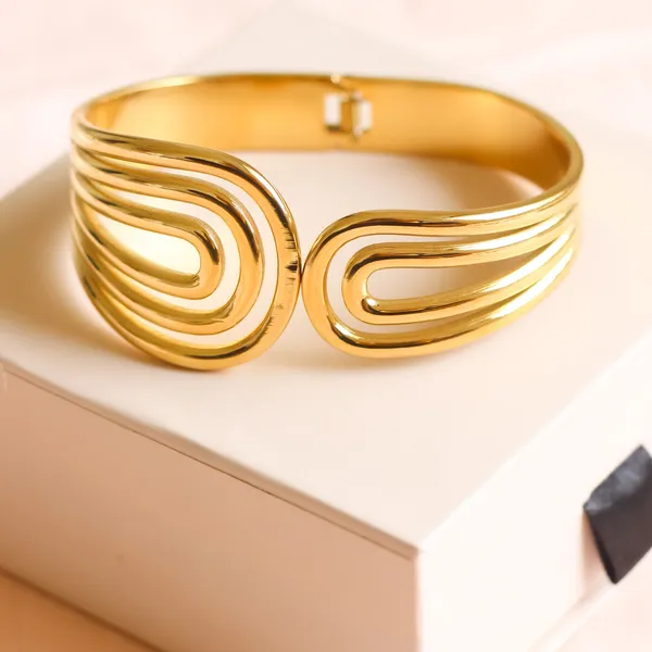 Tahia_Bracelet_Open_Cuff_Bracelet