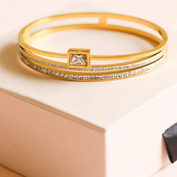 White_Stone_Kale_Bracelet