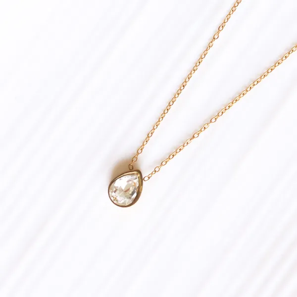 White_Stone_Drop_Necklace