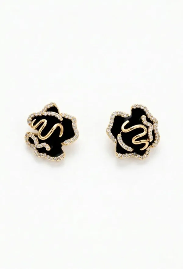 Black_Gold_Metal_Floral_Stud_Earrings_For_Women