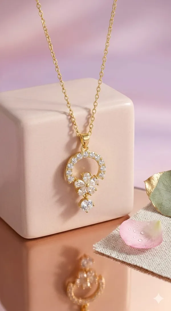 Rose_Gold_Metal_Crystal_Circular_Charm_Pendant_Necklace_For_Women