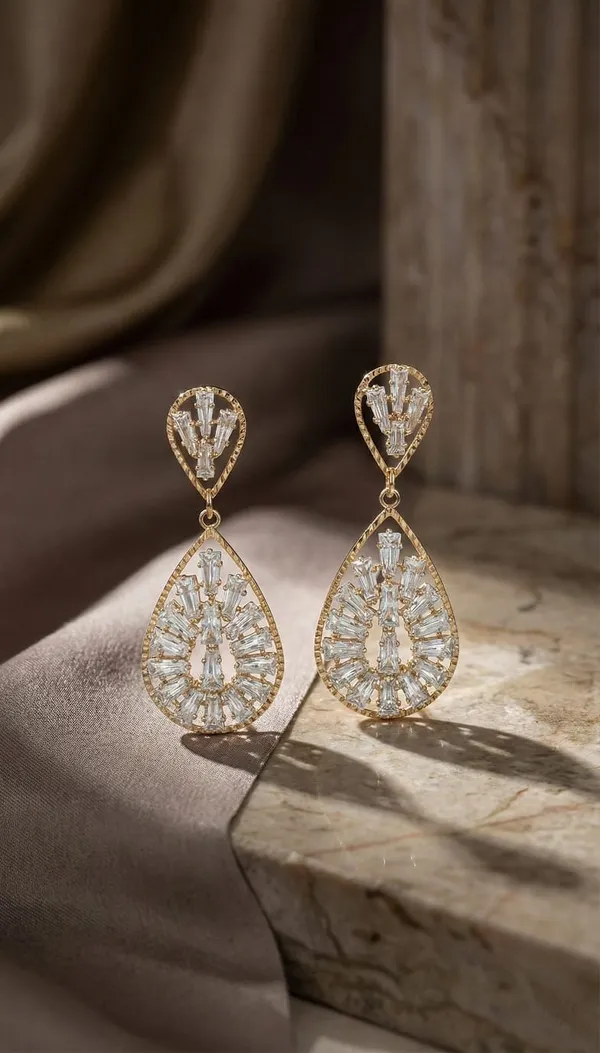 Silver_Metal_Crystal_Teardrop_Dangle_Earrings_For_Women
