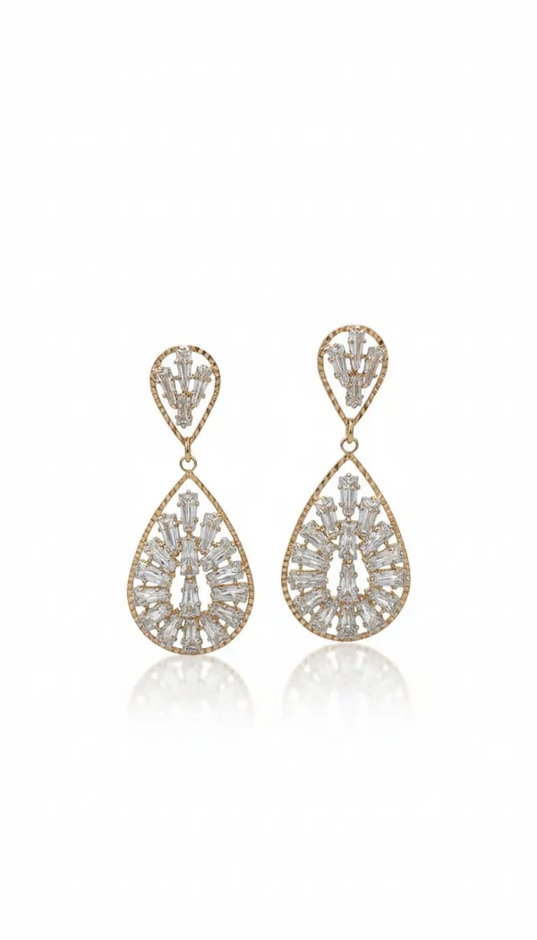 Silver_Metal_Crystal_Teardrop_Dangle_Earrings_For_Women