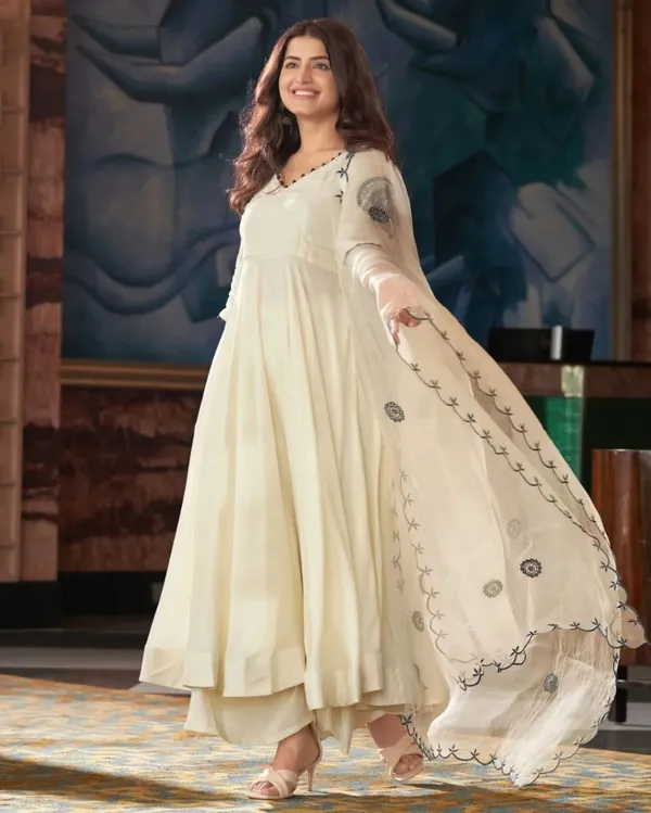White_Premium_And_Fancy_Design_Soft_Cotton_Blends_Anarkali_Gown_For_Women