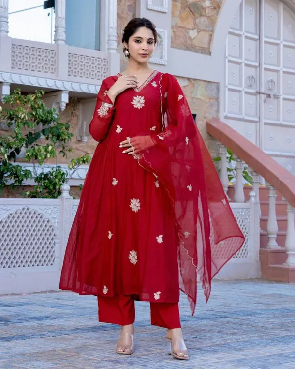 Dark_Red_Premium_And_Fancy_Design_Chanderi_Silk_Kurti_Set_For_Women