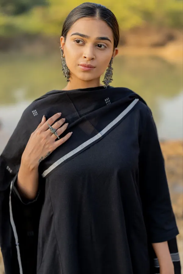 Black_Premium_And_Fancy_Design_Chanderi_Kurti_Set_For_Women