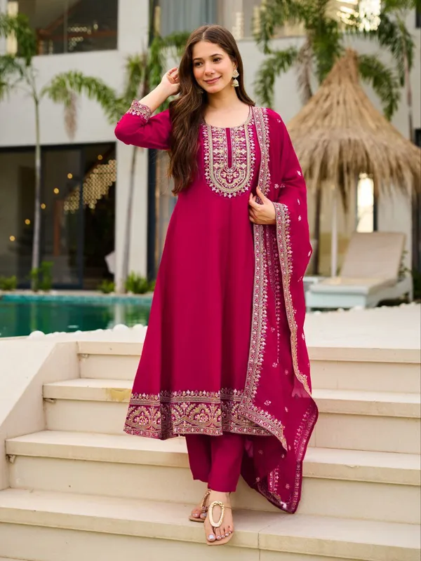 Magenta_Pink_Premium_And_Fancy_Design_CP_Vichitra_Silk_Kurti_Set_For_Women