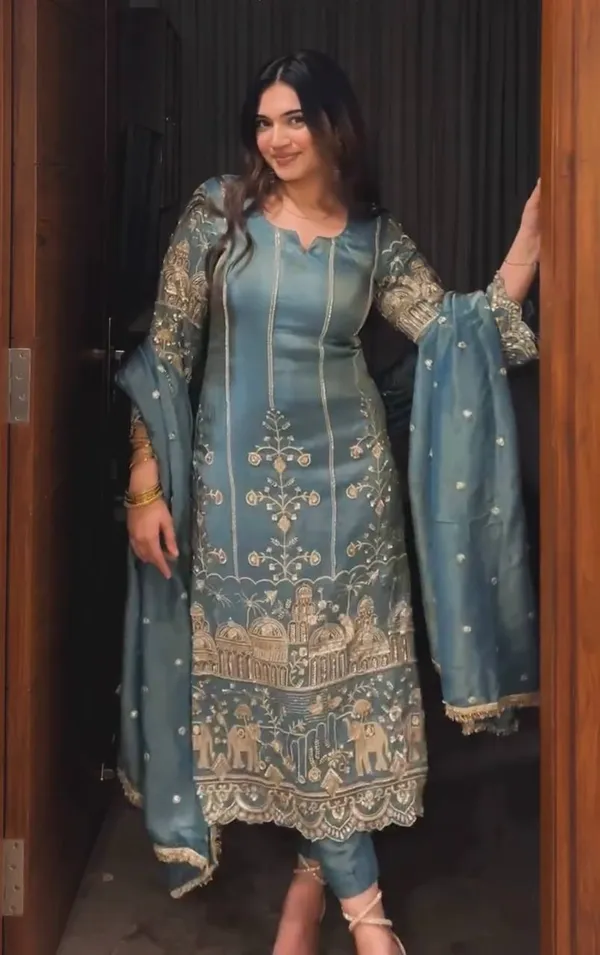 Blue_Premium_And_Fancy_Design_Heavy_Jimmy_Choo_Organza_Suit_Set_For_Women