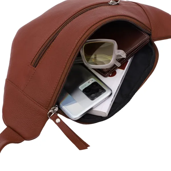 Leather_Waist_Bag_With_Adjustable_Strap