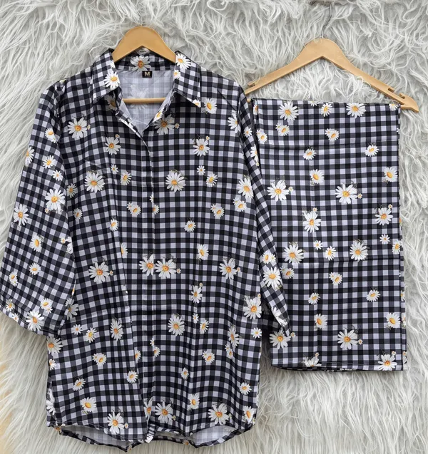 Black_Gingham_Floral_Shirt_And_Shorts_Set