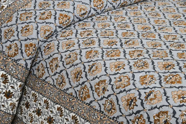 Orange_And_Gray_Cotton_Feel_Printed_Bedding_Set_108_X_108_Inch