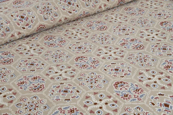 Maroon_Cotton_Feel_Printed_Bedding_Set_100_X_108_Inch