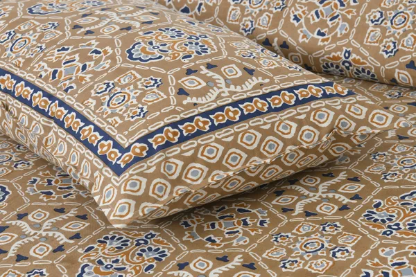 Beige__Cotton_Feel_Geometric_Print_Bedding_Set_100_X_108_Inch