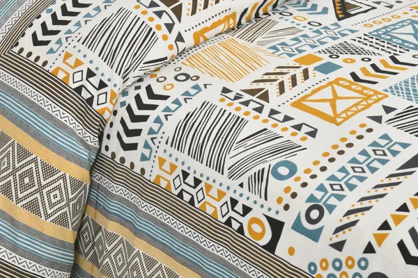 Multicolour_Cotton_Feel_Geometric_Print_Bedding_Set_108_X_108_Inch