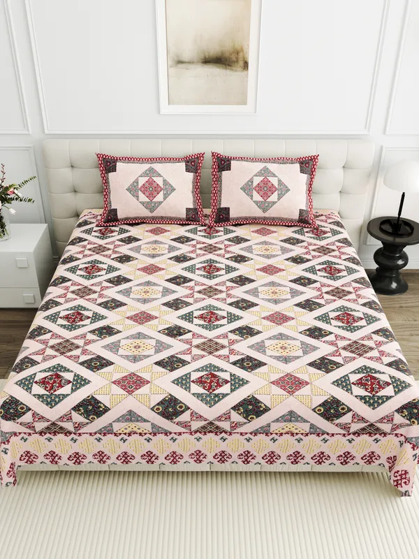 Pink_And_Red_Cotton_Feel_Geometric_Print_Bedding_Set_95_X_108_Inch