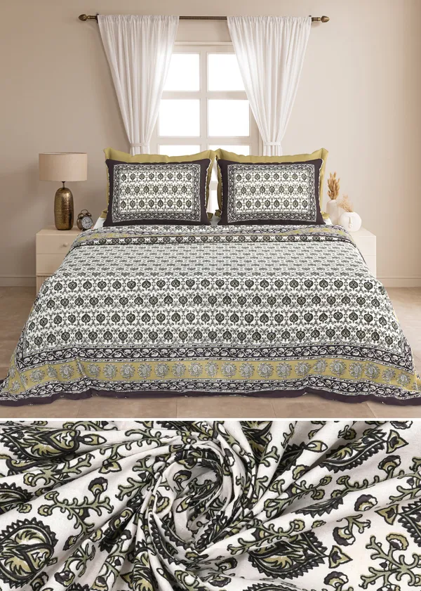 Blue_And_White_Cotton_Feel_Printed_Bedding_Set_100_X_108_Inch
