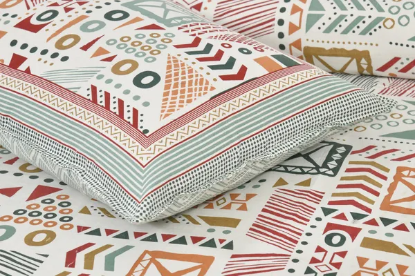 Pink_And_White__Cotton_Feel_Geometric_Print_Bedding_Set_108_X_108_Inch