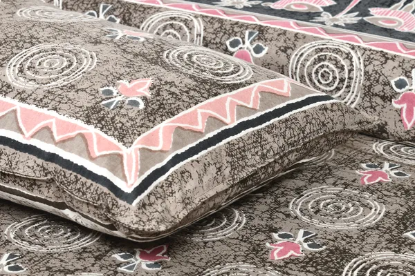Gray_And_Pink_Cotton_Feel_Printed_Pillow_Cover_108_X_108_Inch
