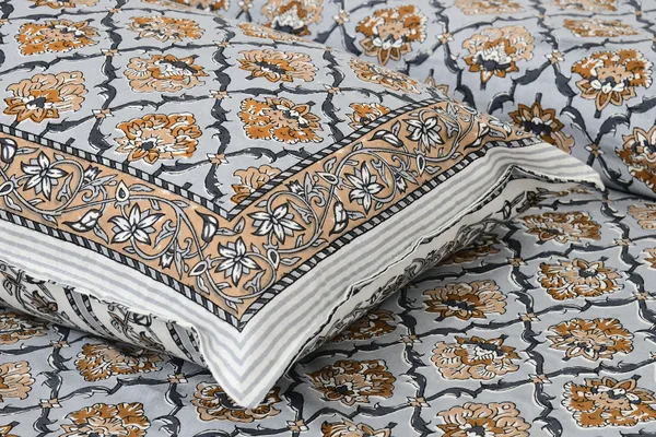 Orange_And_Gray_Cotton_Feel_Printed_Bedding_Set_108_X_108_Inch