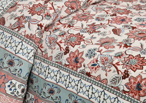 Pink_Cotton_Feel_Printed_Bedding_Set_100_X_108_Inch