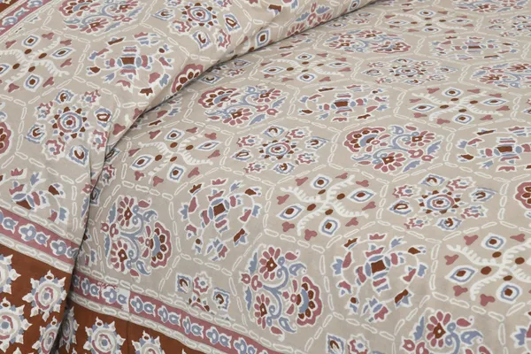 Maroon_Cotton_Feel_Printed_Bedding_Set_100_X_108_Inch