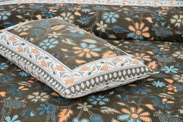 Brown_And_Green_Cotton_Feel_Geometric_Print_Bedding_Set_100_X_108_Inch