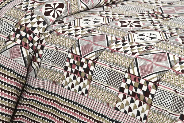 Multicolour_Cotton_Feel_Geometric_Print_Pillow_Cover_108_X_108_Inch