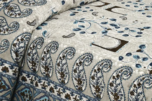 Blue_And_Beige_Cotton_Feel_Printed_Bedding_Set_108_X_108_Inch