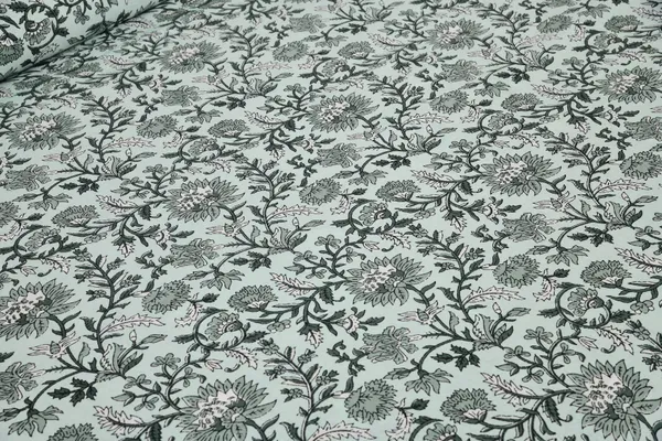 Green_Cotton_Feel_Printed_Bedding_Set_108_X_108_Inch