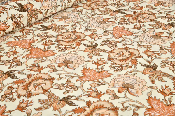 Yellow_And_Rust_Cotton_Feel_Printed_Bedding_Set_100_X_108_Inch