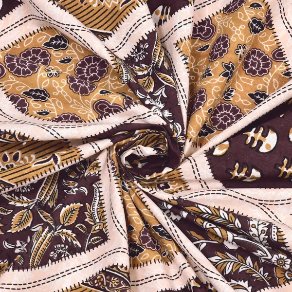 Pink_And_Maroon_Cotton_Feel_Printed_Bedding_Set_95_X_108_Inch