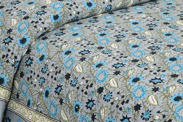 Blue_Cotton_Feel_Floral_Printed_Bedding_Set_108_X_108_Inch