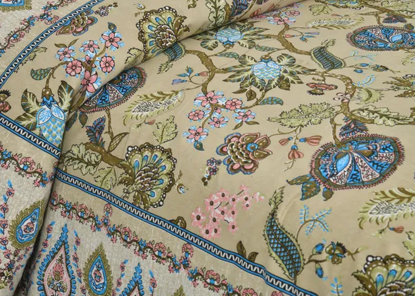 Yellow_And_Blue_Cotton_Feel_Printed_Bedding_Set_100_X_108_Inch