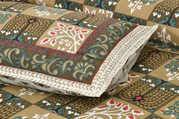 Multicolour_Cotton_Feel_Patchwork_Bedding_Set_108_X_108_Inch