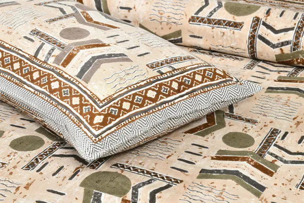 Yellow_Cotton_Feel_Printed_Bedding_Set_108_X_108_Inch