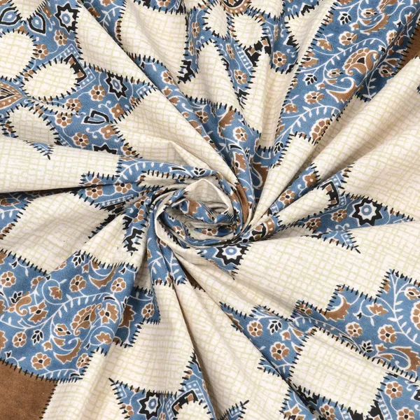 Blue_And_White_Cotton_Feel_Geometric_Print_Bedding_Set_95_X_108_Inch