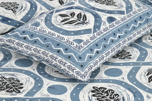 Blue_Cotton_Feel_Floral_Printed_Bedding_Set_108_X_108_Inch