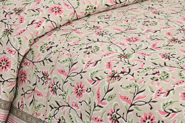 Multicolour_Cotton_Feel_Printed_Bedding_Set_108_X_108_Inch