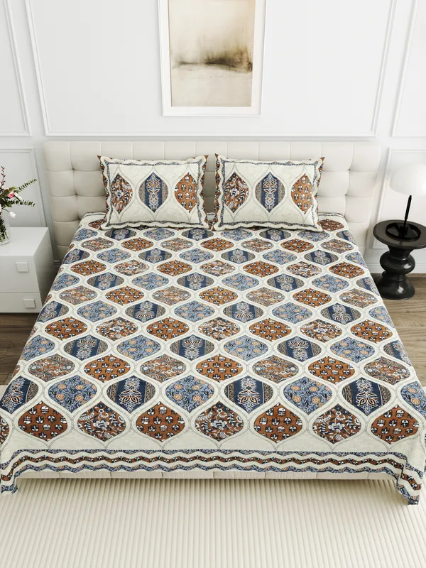 Gray_And_White_Cotton_Feel_Moroccan_Cushion_Cover_95_X_108_Inch