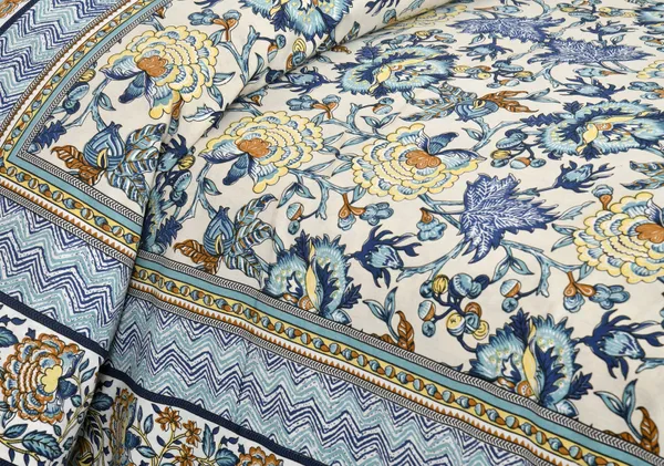 Blue_Cotton_Feel_Printed_Bedding_Set_100_X_108_Inch