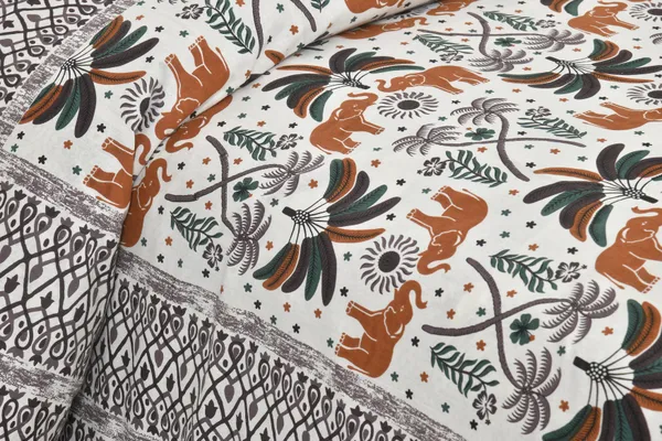 Multicolour_Cotton_Feel_Printed_Bedding_Set_108_X_108_Inch