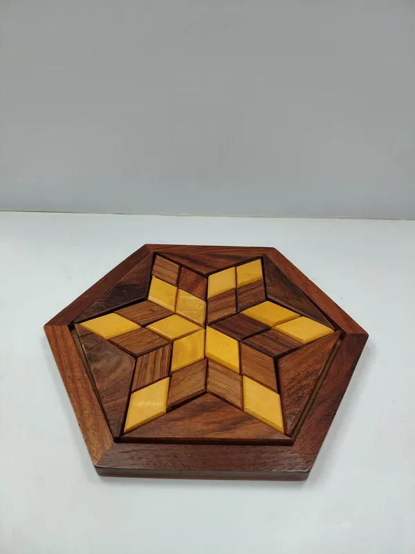 Wooden_Hexagonal_Star_Pattern_Puzzle_Box