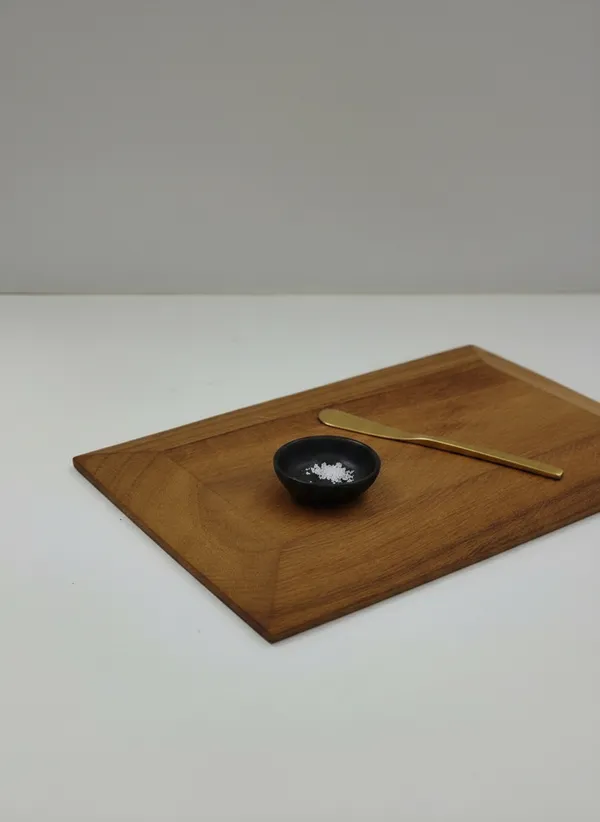 Wooden_Rectangular_Raised_Edge_Serving_Tray