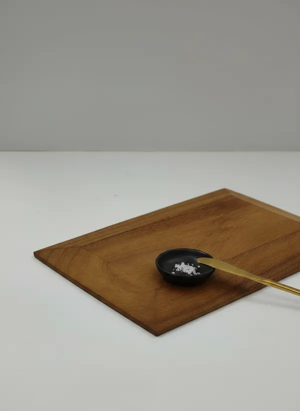 Wooden_Rectangular_Raised_Edge_Serving_Tray