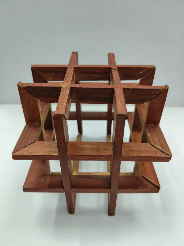 Wooden_Multi-Directional_Puzzle_Rack_Organizer
