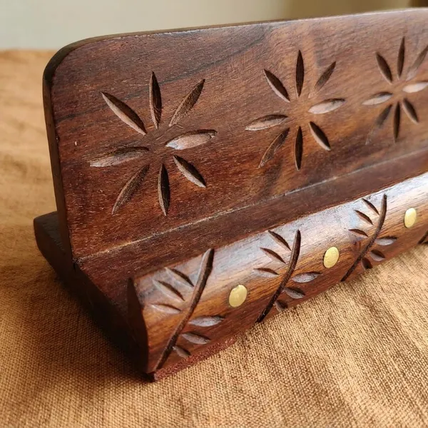 Wooden_Brass_Inlay_Visiting_Card_Holder