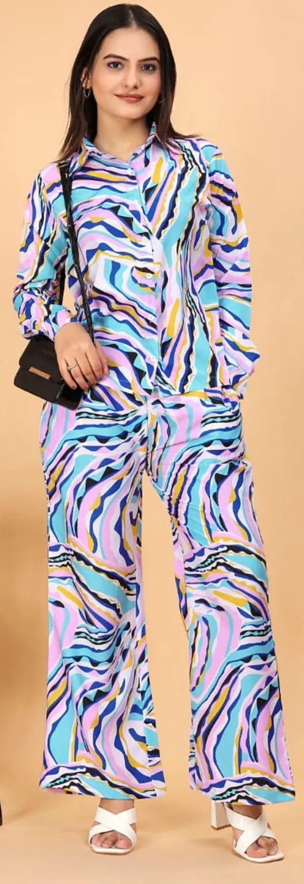 CORDSET_BUTTERFLY_PRINT