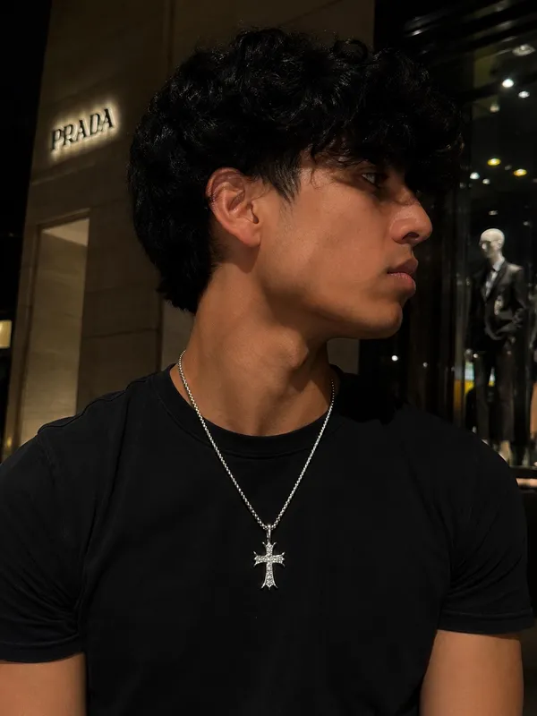 Silver_Titanium_Steel_Cross_Iced_Chain_Pendant_For_Men