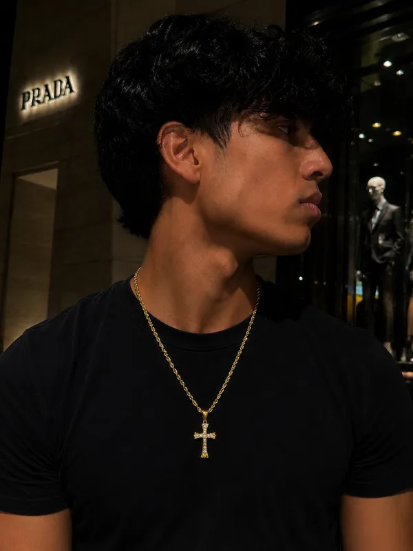 Gold_Cross_Iced_Chain_Pendant_For_Men