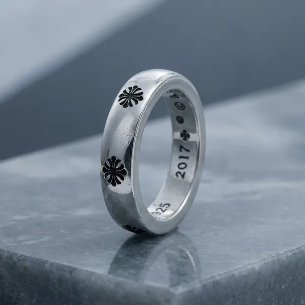 Silver_Titanium_Steel_Chrome_Flower_Ring_For_Men
